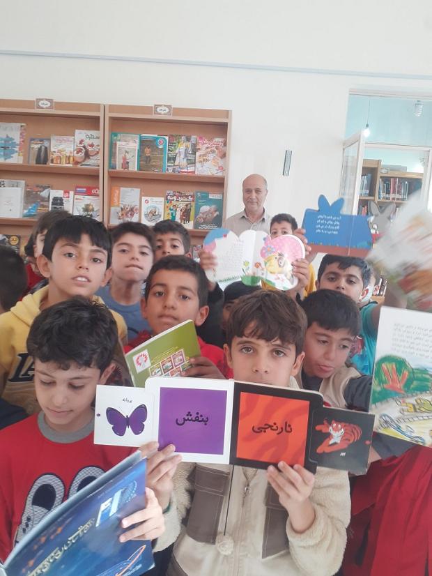 بازدیددانش آموزان ابتدایی شهیدشعبانی